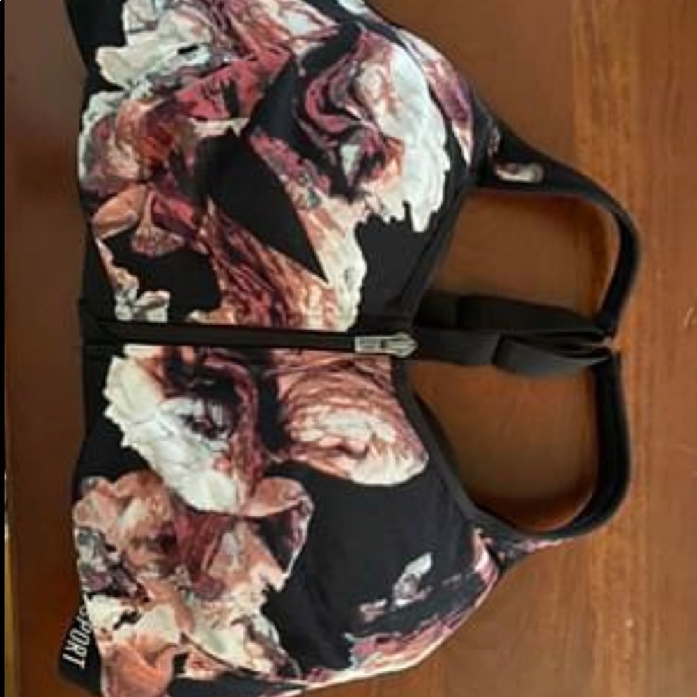 Victoria Secret Knockout Sports Bra